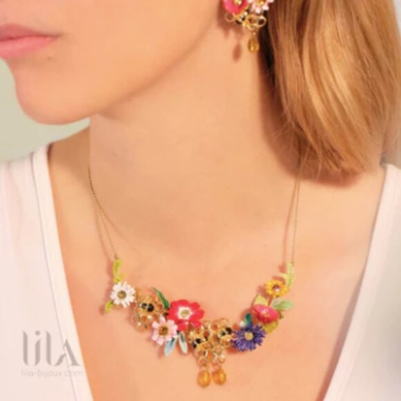 Necklace with colorful flowers, faceted stones and honey bees - Picture 6 of 6